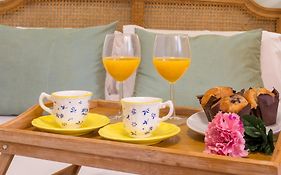 -Malagasunapts-City Centre Terrace Pool Parking